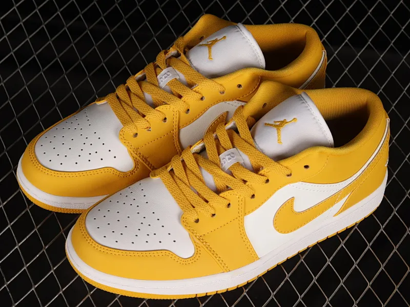 All categories Air Jordan Jordan series basketball shoes Air Jordan 1 Low Z version Air Jordan 1 Low AJ1 Joe 1 white and yellow low-top cultural and leisure sports sneakers 553558-171